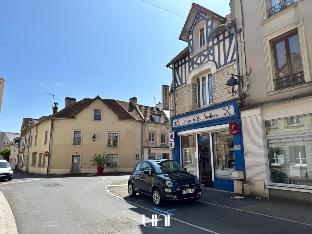 Charmante Maison En Pierre - Centre Ville - Plage Ouistreham Buitenkant foto